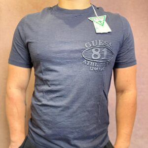 Pánské tričko GUESS – tmavě modré s plastickým logem